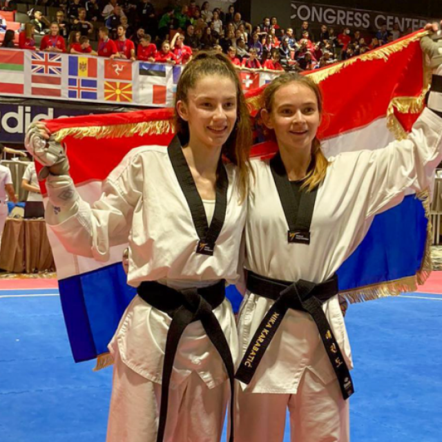 Bruna Duvančič i Nika Karabatić
