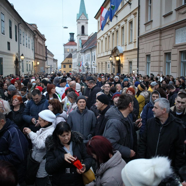 Prosvjed protiv uvođenja covid potvrda
