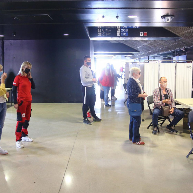 Cijepljenje u Spaladium areni, arhivska fotografija
