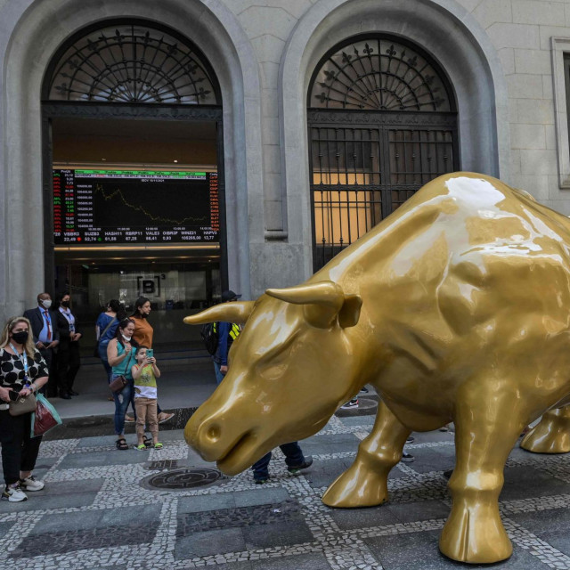 Skulptura 'Charging Bull' ili 'Bik s Wall Streeta'