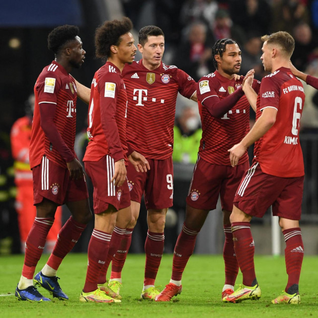 (s lijeva na desno) Alphonso Davies, Leroy Sane, Robert Lewandowski, Serge Gnabry, Joshua Kimmich, Jamal Musiala i Lucas Hernandez
