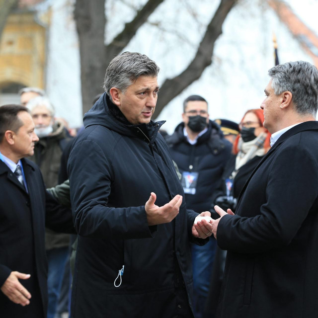 Andrej Plenković i Zoran Milanović u Vukovaru
