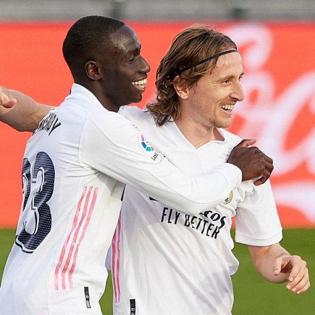 Ferland Mendy i Luka Modrić

