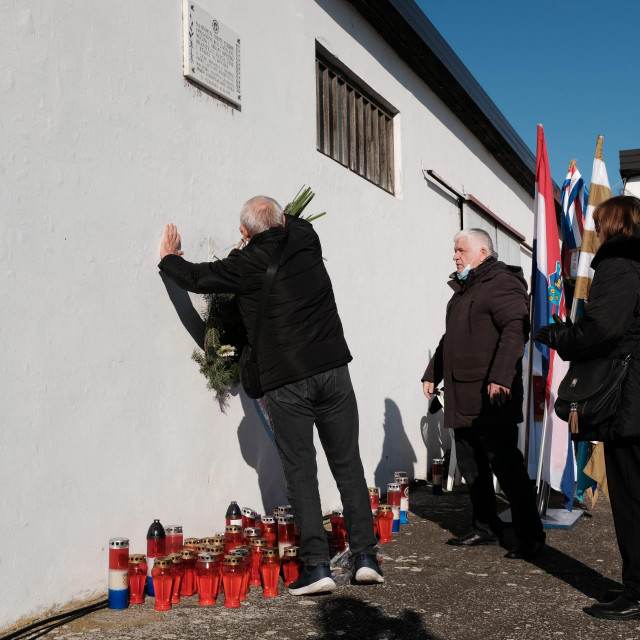 Odavanje počasti za žrtve srpskih koncentracijskih logora
