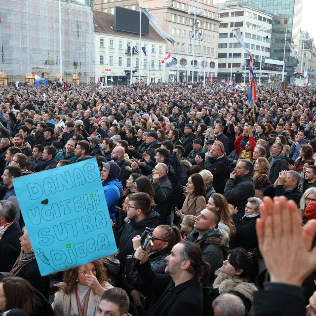 Prosvjed na Trgu bana Jelačića
