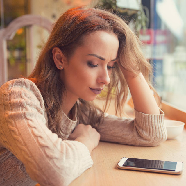 Ovisnost o društvenim mrežama učestali je problem
