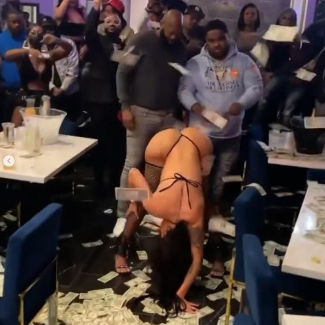 Striptiz klub
