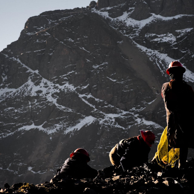 Potraga za zlatom na planinama Perua

