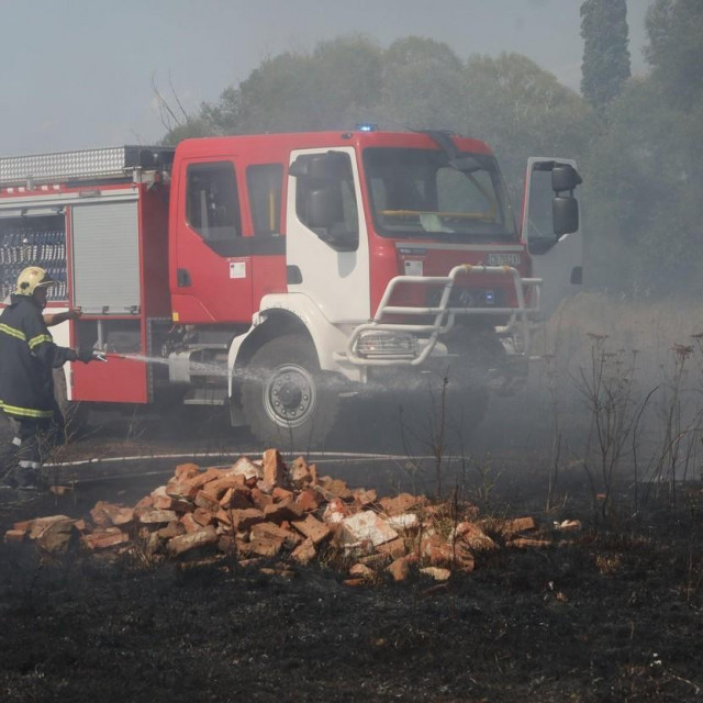 Ilustracija/Vatrogasci u Bugarskoj
