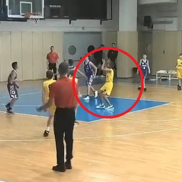 Luka Ukić oduševljava brojne ljubitelje košarke i skaute