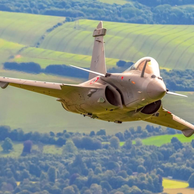 Borbeni avion Rafale 

