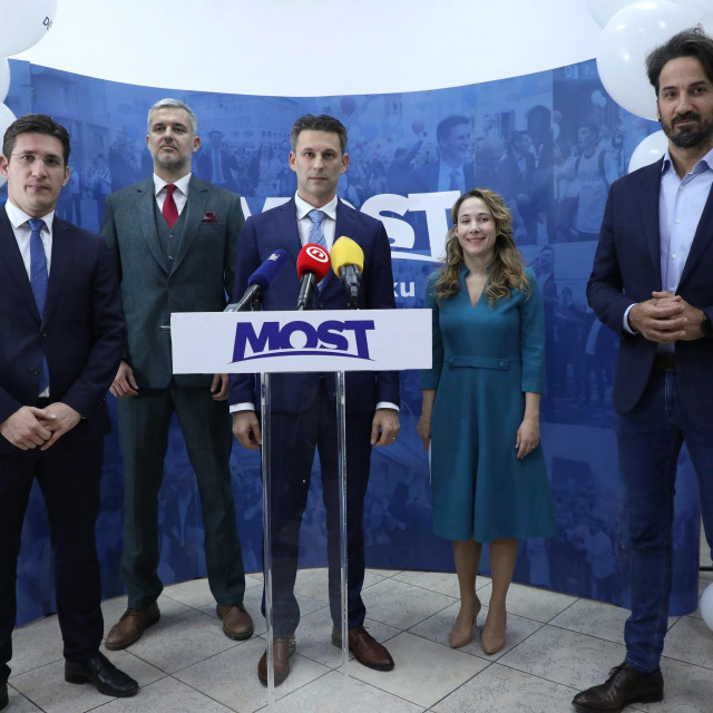 Zvonimir Troskot, Nino Raspudić, Božo Petrov, Marija Selak Raspudić, Marin Miletić
