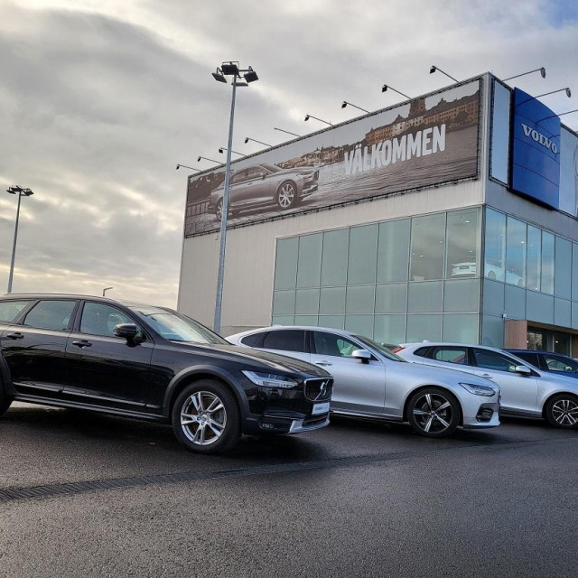 Volvo salon

