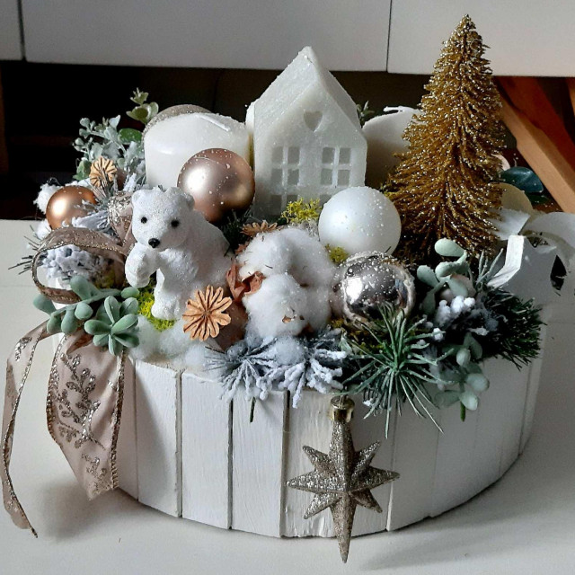 @ Adventski vijenci nakit by Lidija
