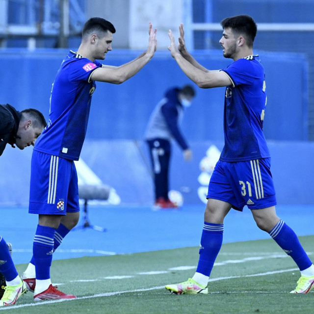 Marko Bulat (sasvim desno)
