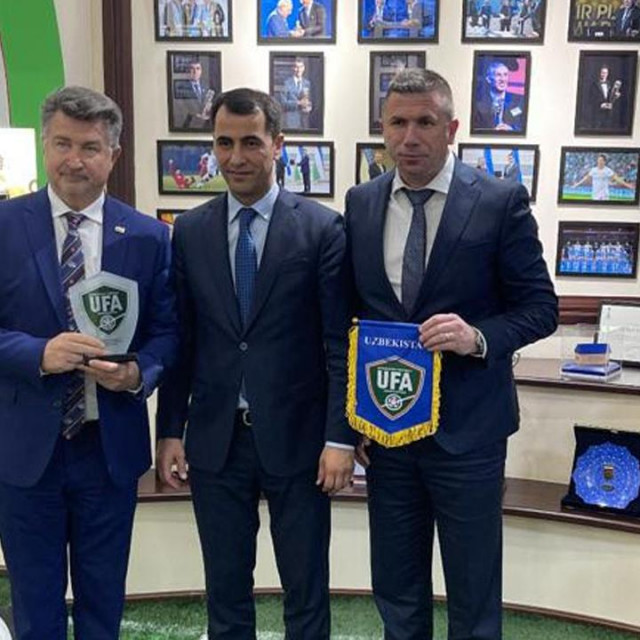 Veleposlanik RH Refik Šabanović, Ravsan Imatov potpredsjednik Nogometnog saveza Uzbekistana i Ivica Pirić
