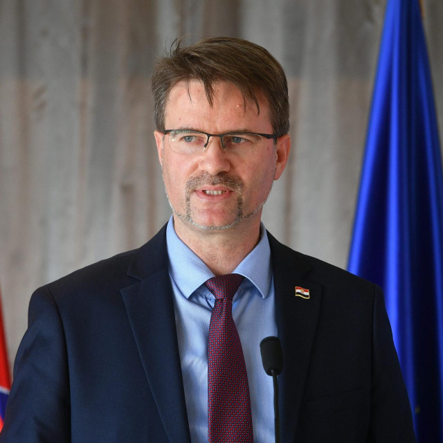 Zvonimir Savić
