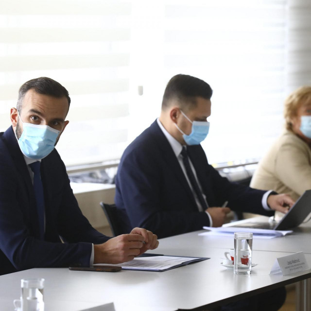 Treći sastanak Vlade RH i predstavnika sindikata 
