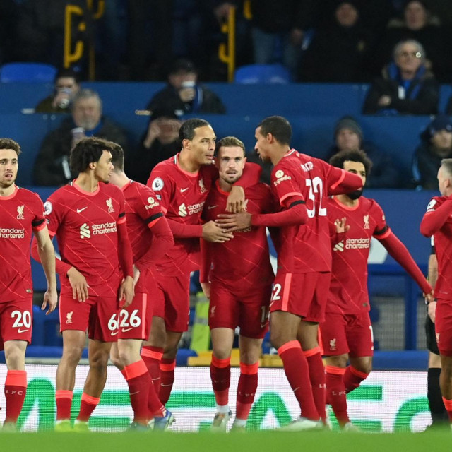Liverpool je pregazio Everton, a u toj utakmici je briljirao Jordan Henderson

