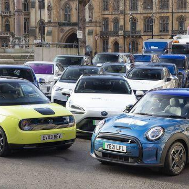 Velika Britanija: 52 EV-a na 1 punjač
