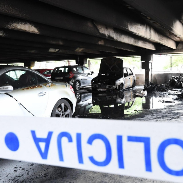 U garaži na Pujankama policijski očevid je u tijeku