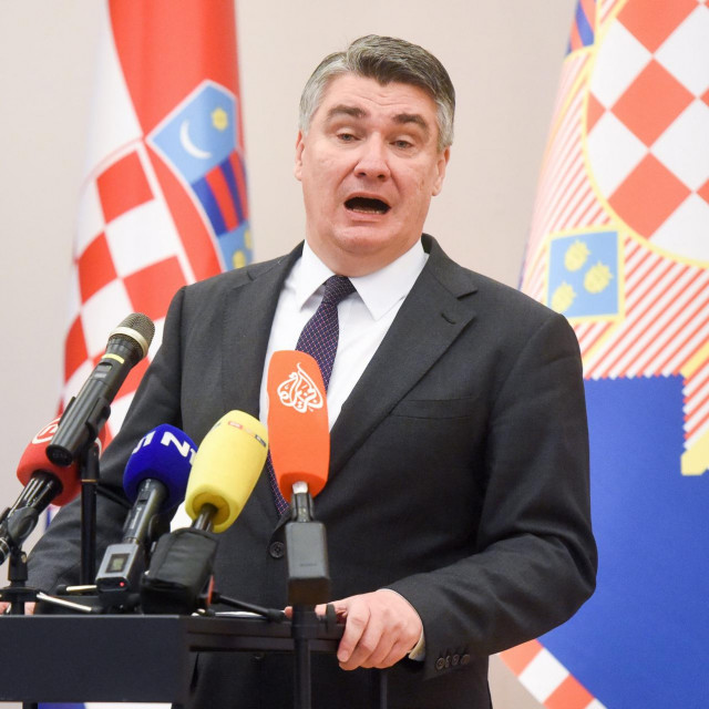 'Nećeš mi slati svoje janjičare da mi šalju gore inspekcije. Vojska je na ulazu', rekao je Milanović prilikom objašnjavanja zašto neće poštivati uskoro izmijenjeni Zakon o zaštiti pučanstva od zaraznih bolesti
