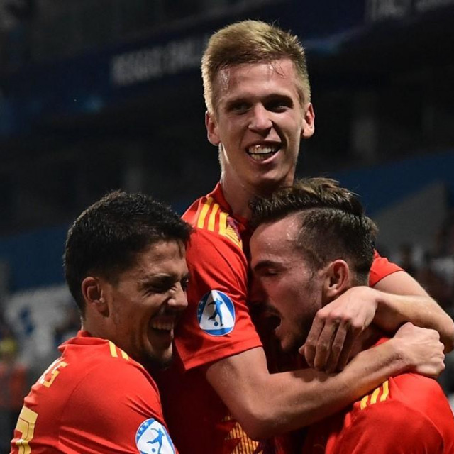 Dani Olmo bi mogao karijeru nastaviti u Manchester Cityju
