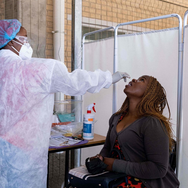 Testiranje na covid-19 u Južnoj Africi
