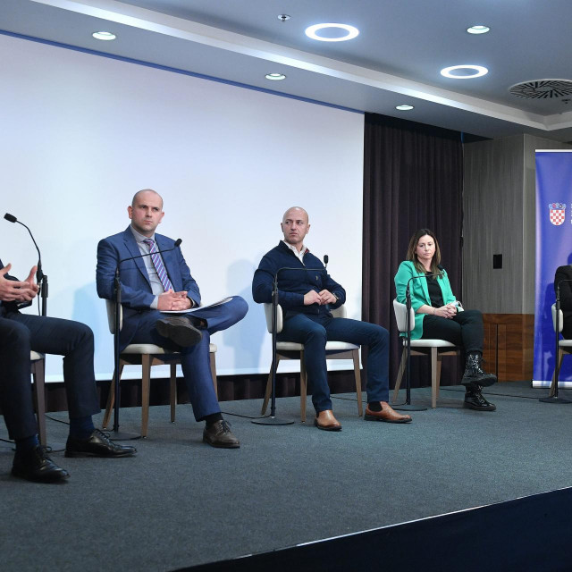 Slavko Stefičar, Darijo Jurišić, Vedran Habel, Martina Sajko Olovec i Ana Bogović
