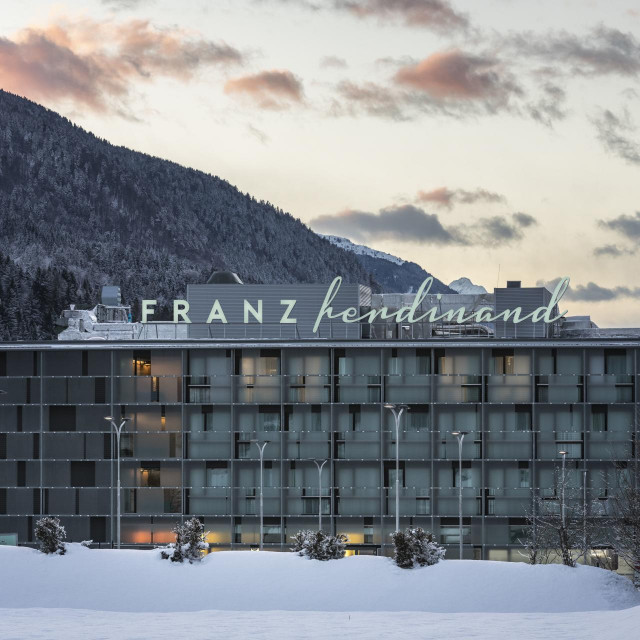FRANZ ferdinand Aussenansicht
