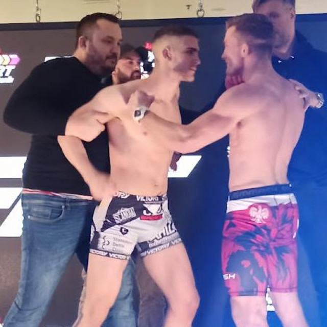 Marko Bojković vs. Dawid Galecki