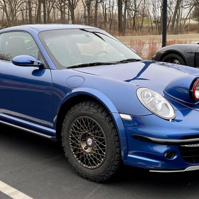 Porsche 911 Turbo
