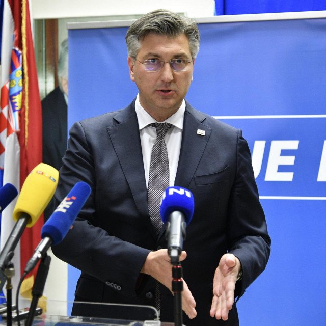 ‘Ništa nije u kontradikciji, nije u redu da se stvara fabricirani različiti stav između Biskupske konferencije i Iustitije et Pax‘, rekao je Plenković
