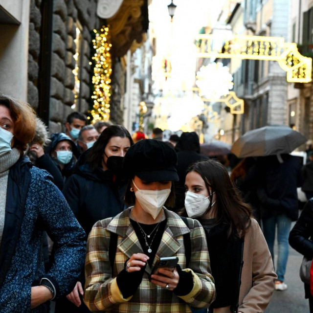 Nošenje maski jedna je od mjera sprječavanja širenja zaraze
