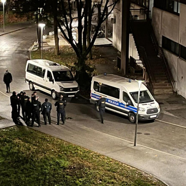 Policija u Studentskom domu
