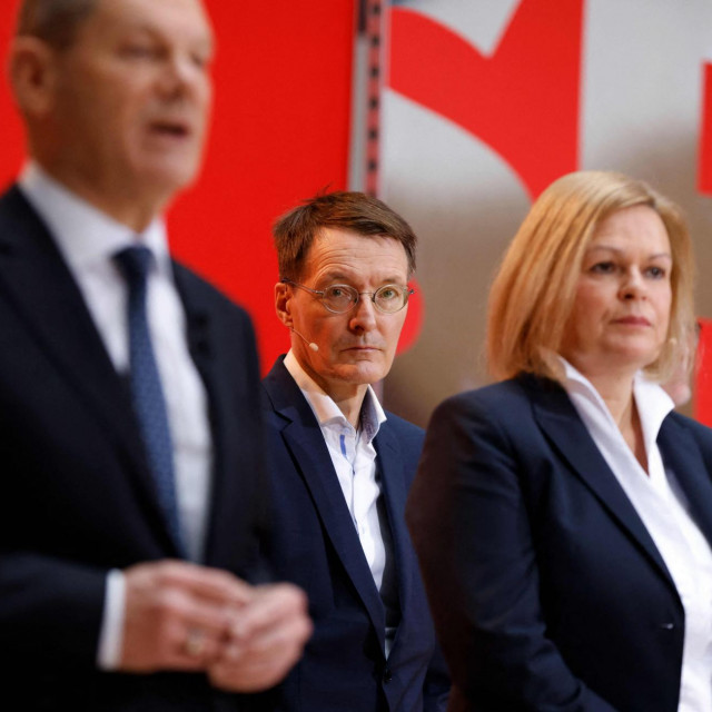 Olaf Scholz, Karl Lauterbach i Nancy Faeser
