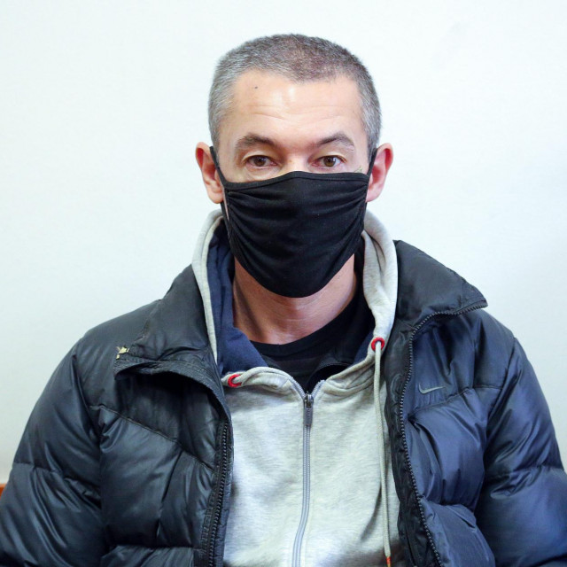 Amir E. (na fotografiji) u svoju obranu je rekao da ga je pokojna gazdarica zlostavljala, psovala mu majku, ulazila u sobu bez kucanja
