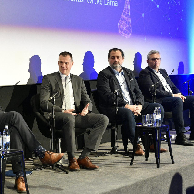 Robert Blazinovic, Plamenko Barisic, Tomislav Bronzin, Denis Fusek, Boris Zitnik