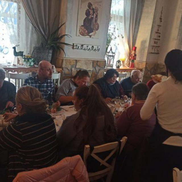 Večera za beskućnike
