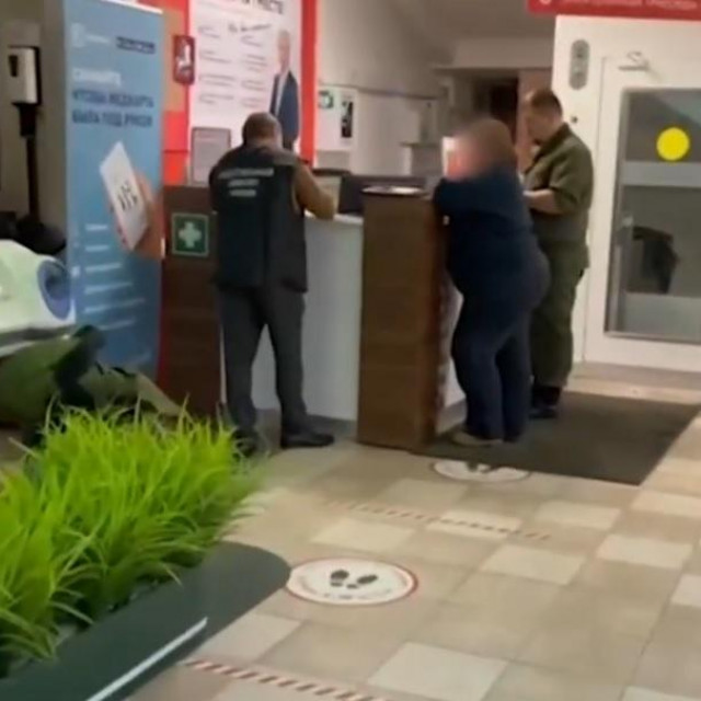 Pucnjava se dogodila u centru javnih uslugau Moskvi
