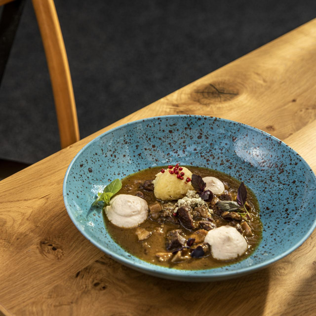 guska restoran bernarda
