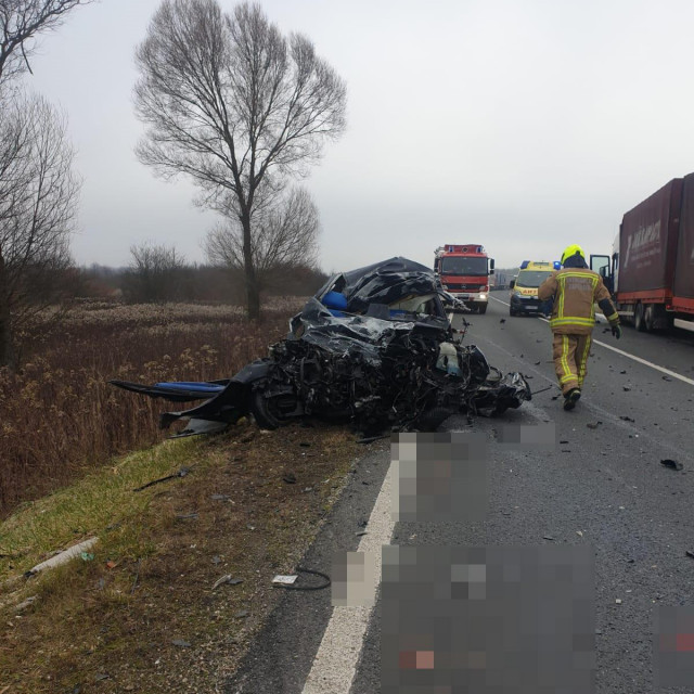 Prizor s mjesta teške prometne nesreće
