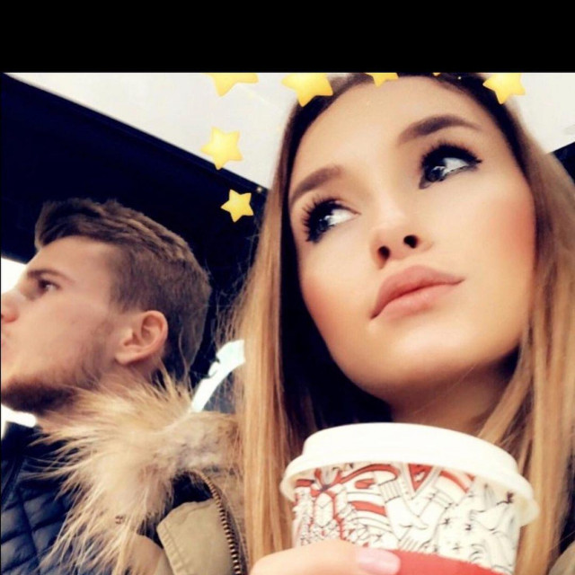 Timo Werner i Paula Lense
