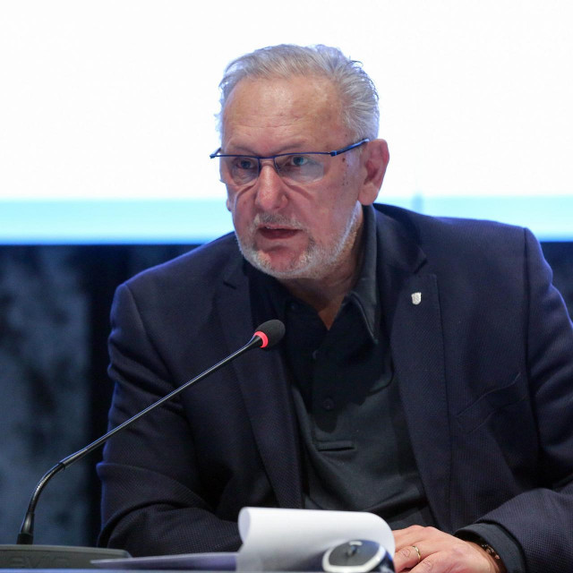 Davor Božinović
