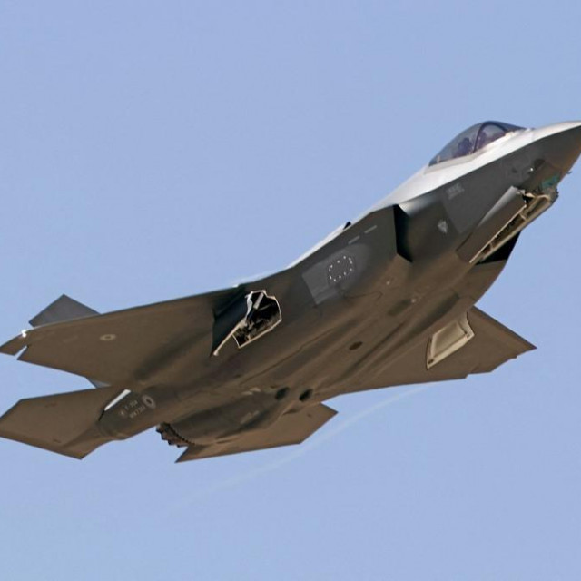Borbeni zrakoplov F-35
