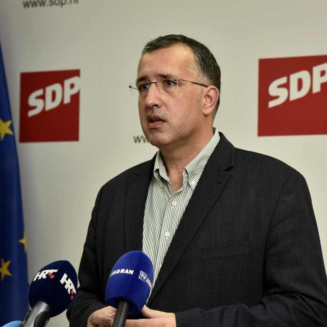 ”Splitu HDZ otima obalu”, stoji u priopćenju koje je potpisao potpredsjednik splitskoga SDP-a i gradski vijećnik Goran Kotur
