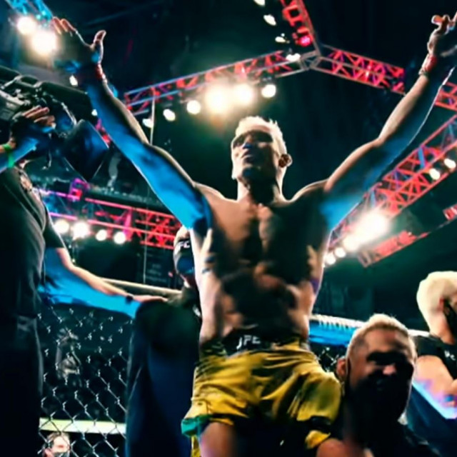 Charles Oliveira

