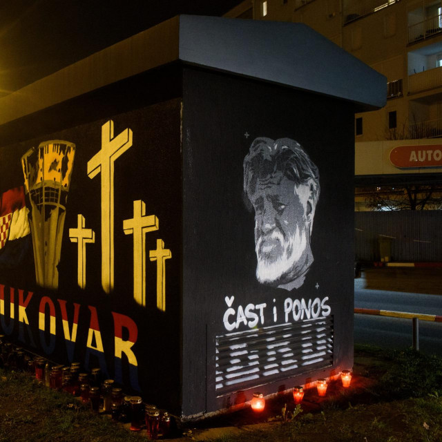 Mural posvećen gradu Vukovaru i onaj posvećen Slobodanu Praljku
