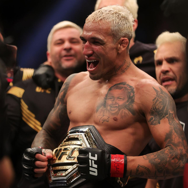 Charles Oliveira
