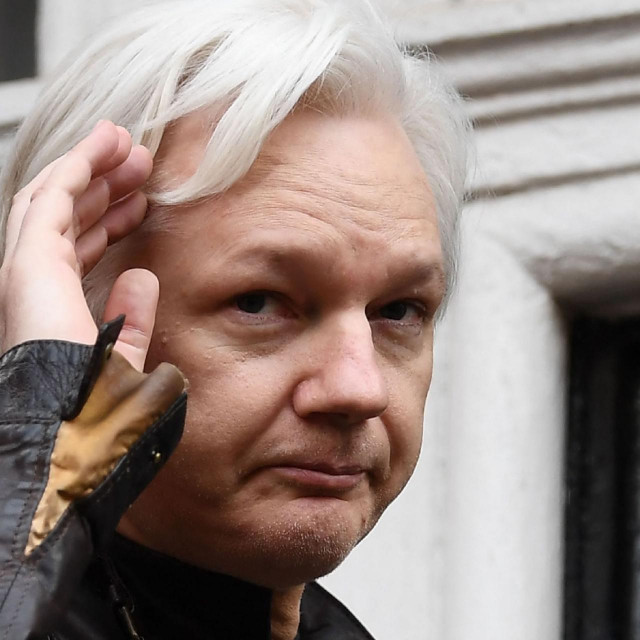 Julian Assange
